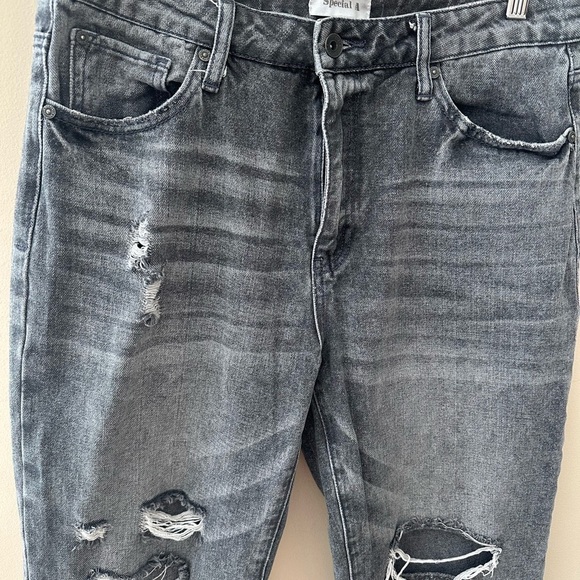 Special A Distressed wide leg gray fray jean size 11 30 - Picture 3 of 7